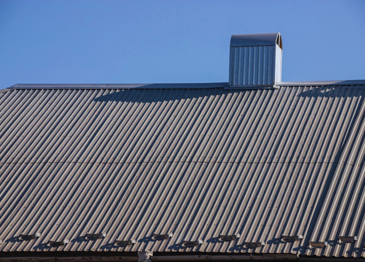 A trapézlemez tető előnyei és hátrányai