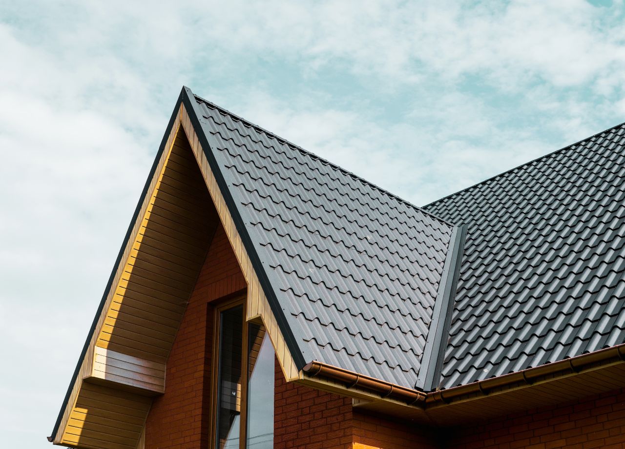 Mekkora a cserepeslemez súlya és miért fontos ez?